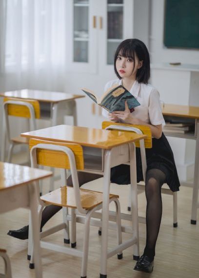 日日摸夜夜爽啪啪A片情侣网站_720完整视频观看