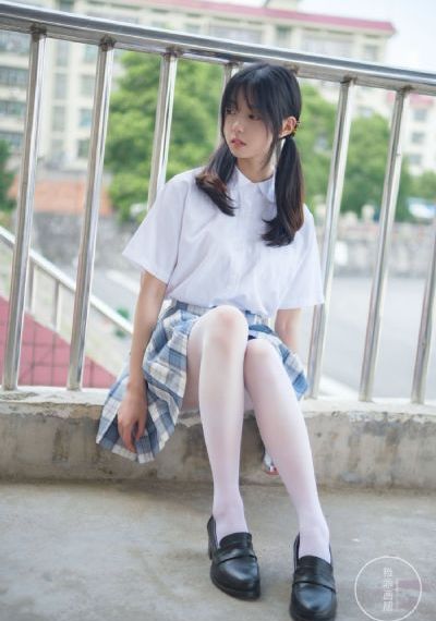 东西比自己的老公都大了一倍_午夜在线观看完整版