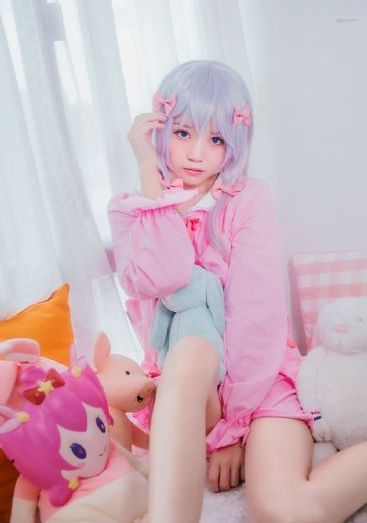欧美破苞视频特写_DVD免费全集观看