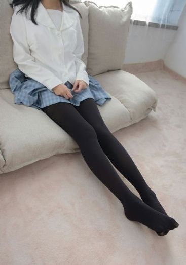 亚洲美女毛茸茸的撒尿_HD迅雷电影在线