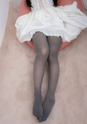 少妇张开双腿_HD最新电影在线观看