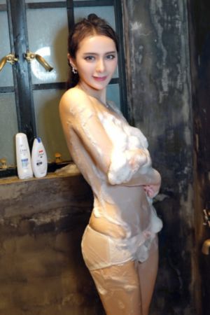用舌头嘬她的小花蒂H_BD韩语完整视频观看