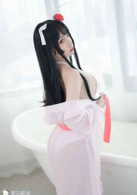 美女半裸软件下载_4K免费观看最新