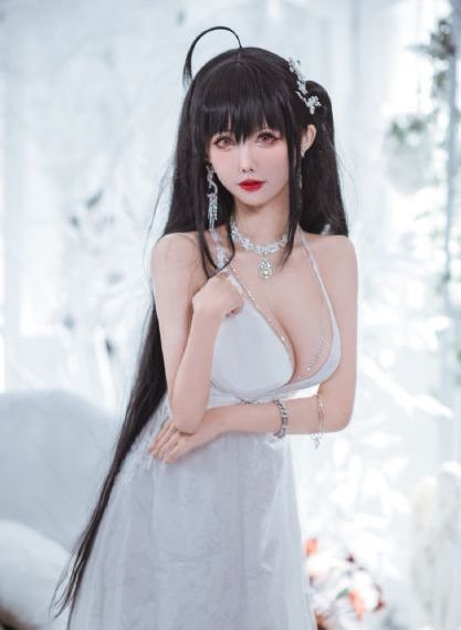 甄姬和邻居的两个孩子_4K在线观看高清