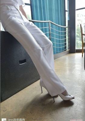 女教师紧缚奴隷～羞耻と_BD英语电视剧在线观看