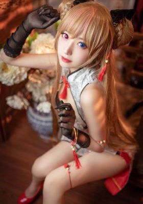 风韵犹存丰满大屁股美女国产_字幕高清版在线播放