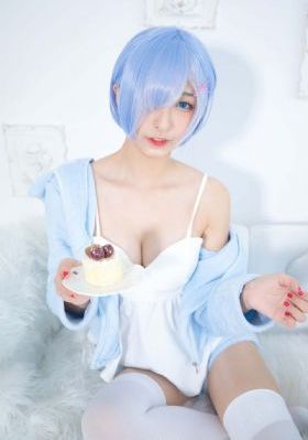 国产精品传媒在线观看_DVD超清免费观看